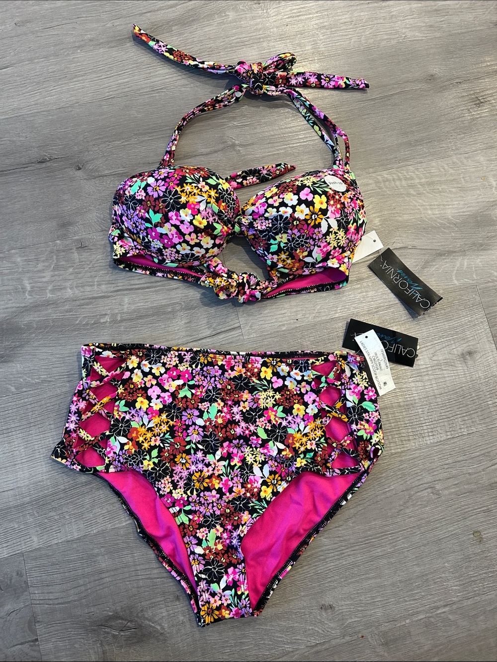 CALIFORNIA WAVES | Women’s Bikini Set